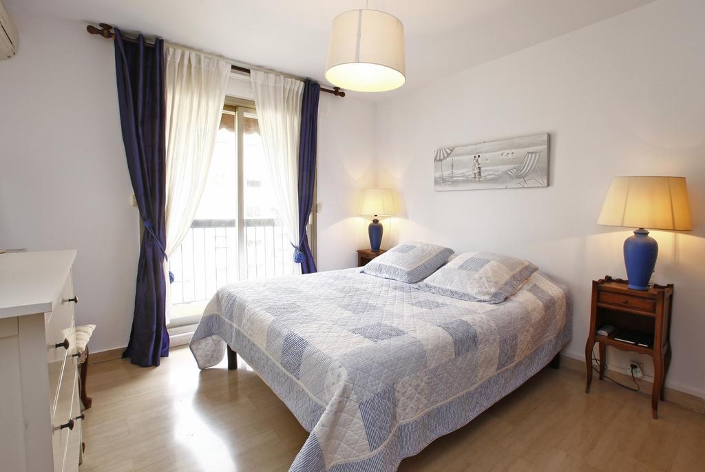 Appartement 6 Personnes Avec Terrasse Le Port Ница Стая снимка